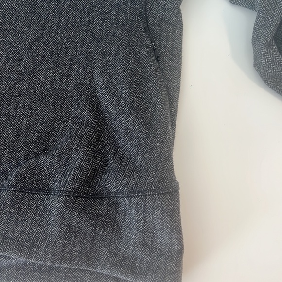 Lululemon half zip - Picture 4 of 5